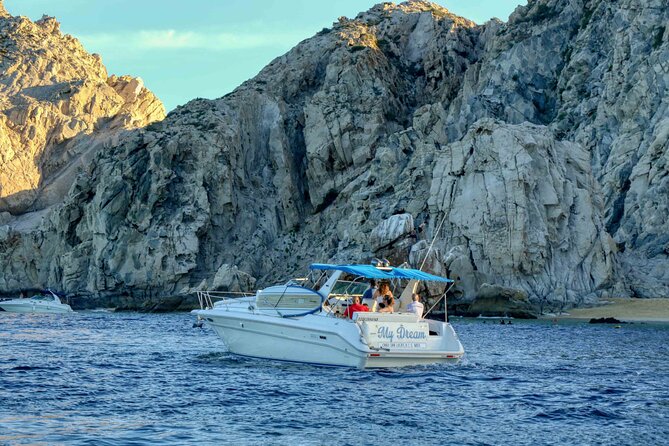 1 Hour Cabo Highlights on a 33ft Luxury Yacht - El Arco in 15 Minutes: Iconic Photos, Real-World Boat Rules