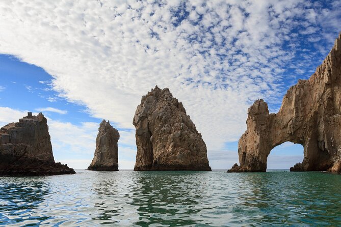 2x1 Tour: Cabo San Lucas Arch + Camels Ride + Pick up! - The 4-hour flow: how your day moves from pickup to buffet