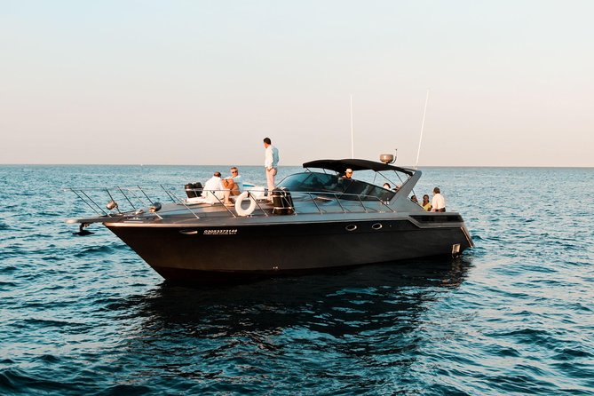 3Hr Private Yacht Cruise in Cabo As if you were aboard your own Private Yacht.Al - Snorkeling, paddleboarding, and comfort on deck
