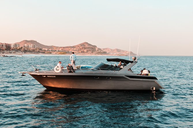 4-hour Private Yacht Cruise in Cabo - Cabo Bay Sightseeing: Arch, Lovers, Divorce, Sea Lions, and More
