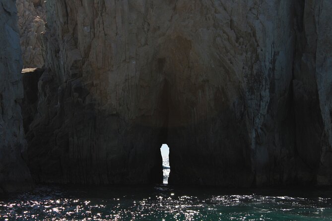 45 Minute Transparent Boat Ride to the Arch of Cabo San Lucas - Stop 1: El Arco Photo Time from a Completely Transparent Boat