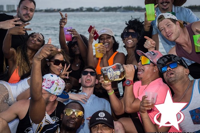 Adults Only Hip Hop Sessions Boat Party Cabo San Lucas - Music and the onboard vibe: hip hop fans will feel at home