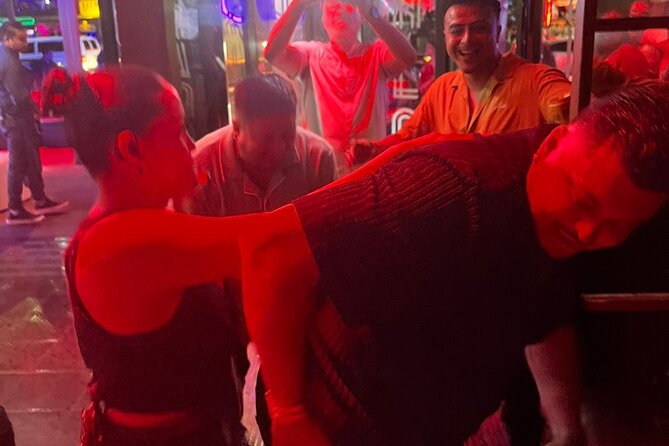 Bachelor Crawl- Cabo San Lucas- Free T-Shirt party checklist - Drinks, smart casual, and the real-world pace of club nights