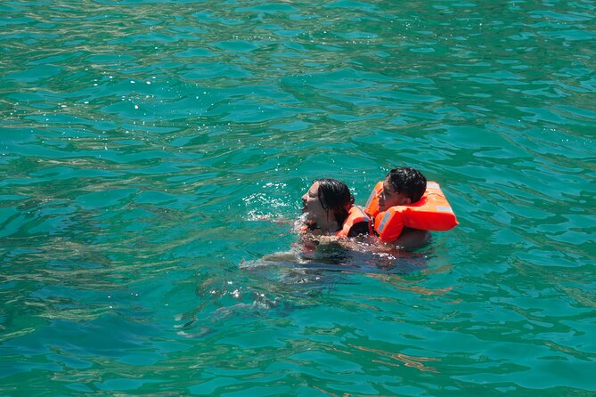 Boat Tour Snorkeling Tour with Guide, Drinks and Fruit - Key Highlights at a Glance