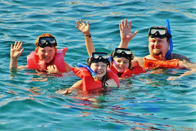 Cabo Escape Snorkel Fun Cruise - Cruising Land’s End: Pelican Rock and the Arch From the Sea