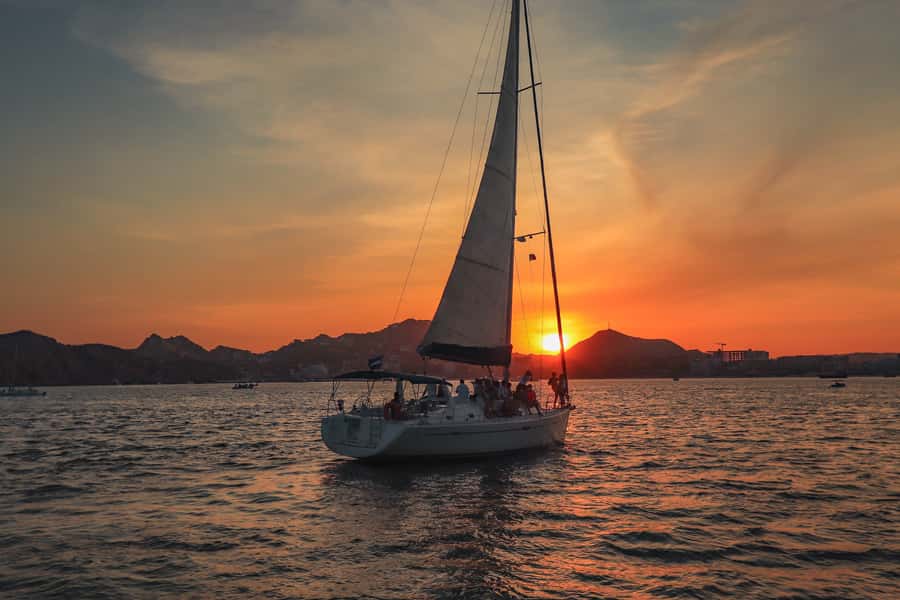 Cabo Luxury Sunset Sailing Adventure with Open Bar - After dark: sailing the Cabo classics near El Arco and Lovers Beach