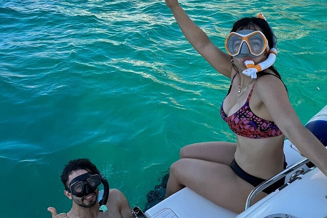 Cabo Private Yacht Tour: The Arch, Sea Lions & Scenic Beaches - Snorkeling gear included: manage expectations