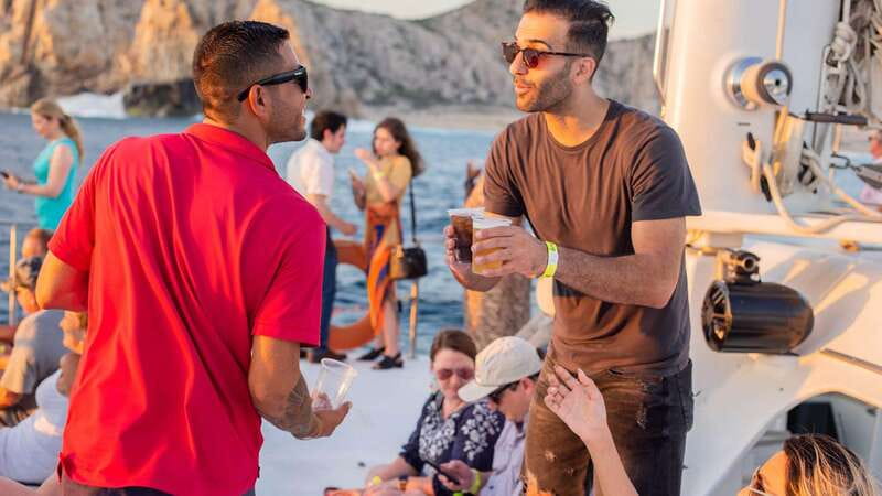 Cabo San Lucas: 2 Hour Sunset Cruise with Food and Wine - Getting There: Pickup Zones and How Not to Miss It