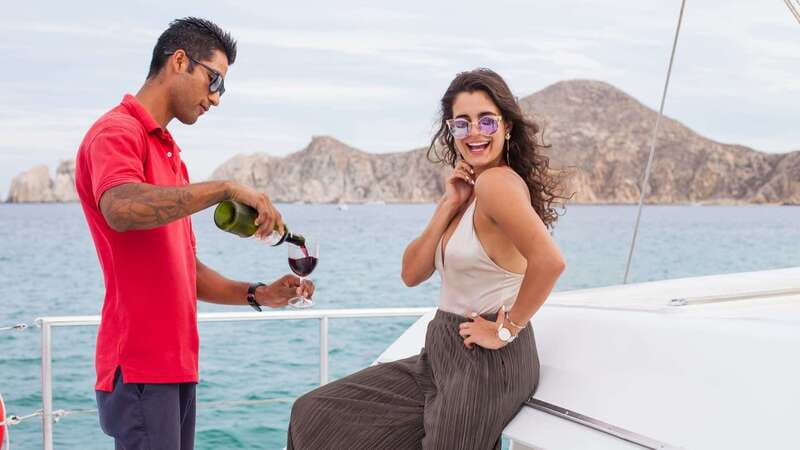 Cabo San Lucas: 2 Hour Sunset Cruise with Food and Wine - Scenic Viewing Time: Where the Land Views Prep Your Eyes