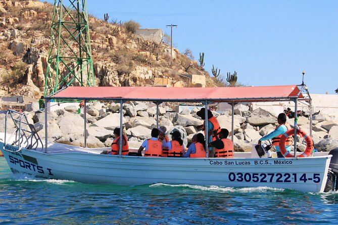 Cabo San Lucas Arc Group Tour in Glass Bottom Boat - Photos on Board: Fun for Some, Pressure for Others