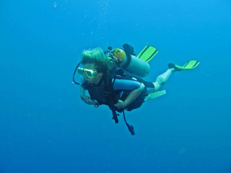 Cabo San Lucas: Beginners Diving Experience w/ Water & Snack - The boat ride: calm pacing and what you’ll learn en route