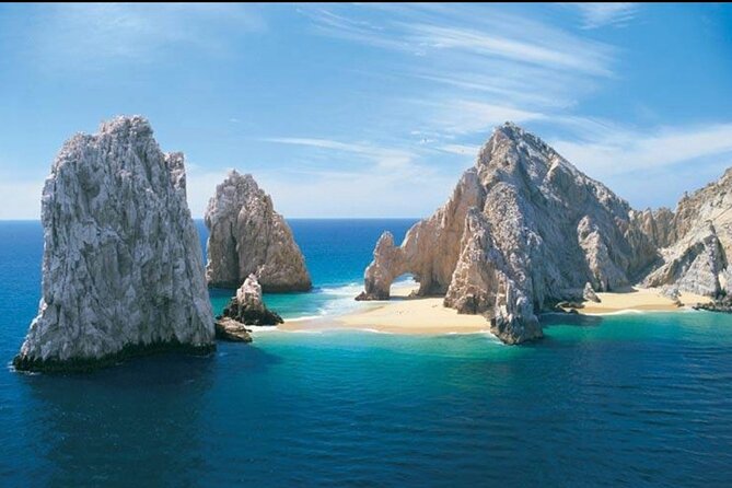 Cabo San Lucas Boat Tour and Snorkel at Pelican Rock - Small group and guides: why max 10 people can feel personal