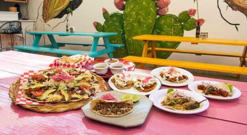 Cabo San Lucas: Cabo Foodie Grand Tour - The British Rock-Inspired Mexican Classic Stop