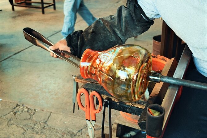 Cabo San Lucas City Tour And Arch Glass Bottom Boat Ride - Shopping stops and local workshops: where the time can shift