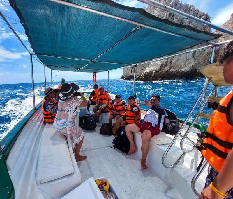 Cabo San Lucas: Classic Tour to the Arch in Glass Bottom - The cruise through Cabo San Lucas Bay: rock formations with personality
