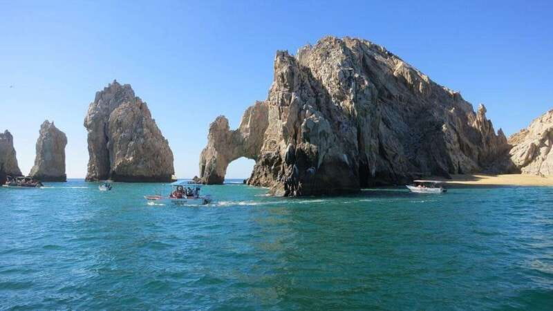 Cabo San Lucas: glass-bottom boat ride to "End of the Earth" - Glass-bottom boat reality check: what you can actually see