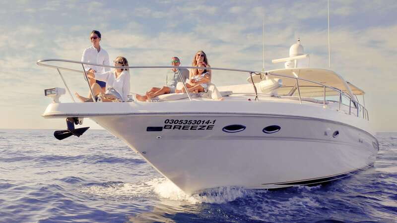 Cabo San Lucas: Luxury Yacht Cruise - Entering Cabo San Lucas from a 42-foot sport cruiser