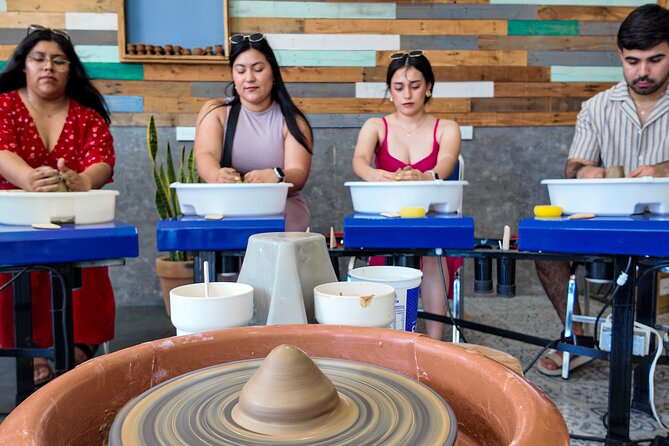 Cabo San Lucas Pottery Class Experience - Entering the studio: what your first minutes feel like