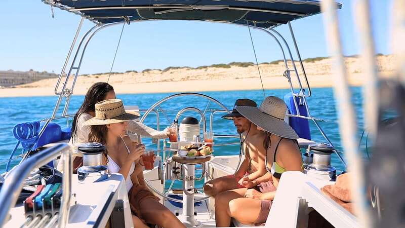 Cabo San Lucas: Private 38-Foot Sailing Boat - Docking at IGY Marina: Where the Cruise Starts and What to Expect
