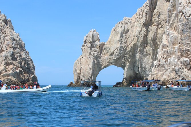 Cabo San Lucas Sunset Cruise Full dinner, open bar and transfer - Sunset + Dinner: Beef and Chicken Fajitas on Board