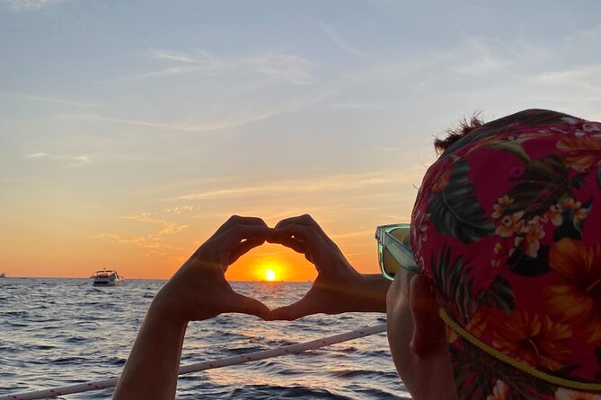 Cabo San Lucas Sunset Cruise with Open Bar and Snacks - Sailing into the Pacific for that last-light sunset glow