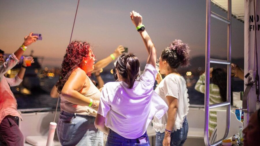 Cabo San Lucas: Sunset Party Cruise with Open Bar - Pickup, timing, and getting on the boat without stress