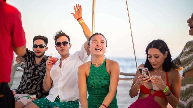 Cabo San Lucas: Sunset Party Cruise with Open Bar - Price and value: does $86 buy the right kind of Cabo night?