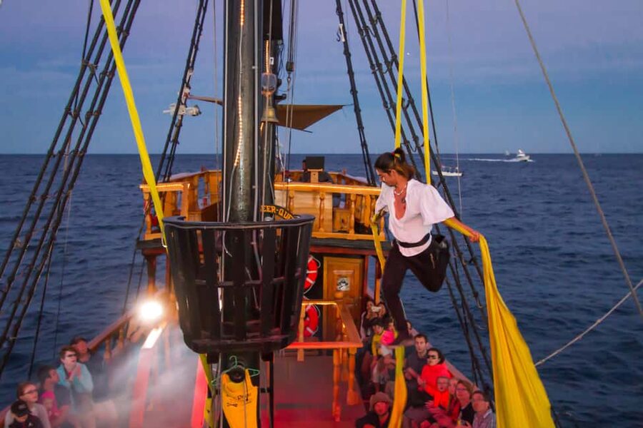 Cabo San Lucas: Sunset Pirate Ship Cruise with Dinner Show - Getting the Most Out of Your Pirate Sunset Night