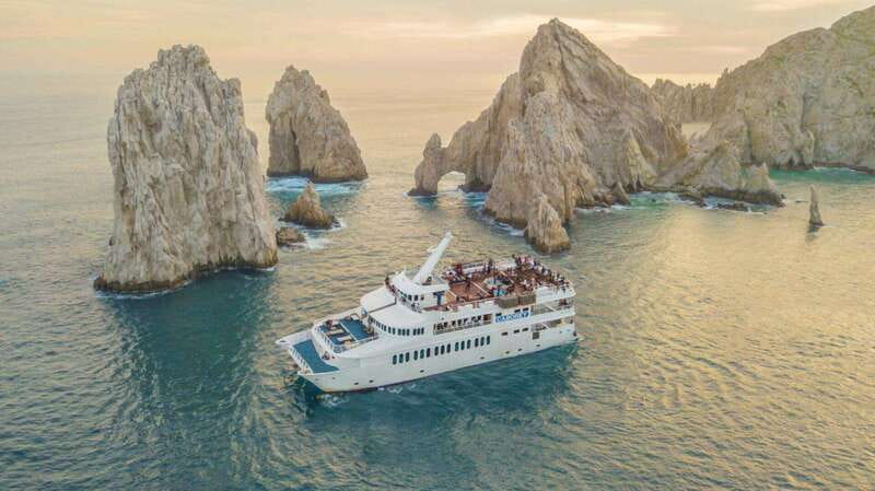 Cabo San Lucas: Sunset Premier Dinner & Show Cruise - Boarding at Cabo San Lucas Marina and Getting Positioned