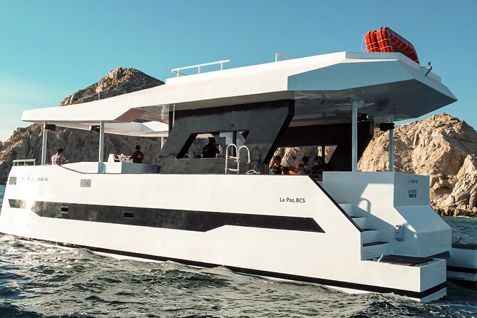 Catamaran - Luxury Private Tour - Arch of Cabo San Lucas: How to Make the 30-Minute Photo Window Count