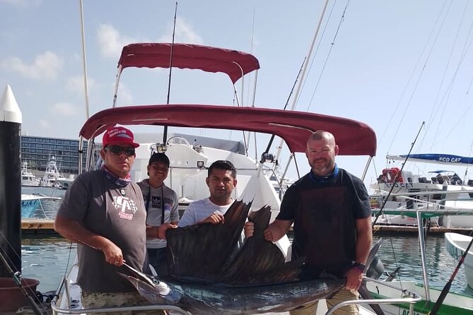 Deep Sea Fishing for 5 Hours from Cabo San Lucas - The boat and comfort factors: size, setup, and who the crew is for