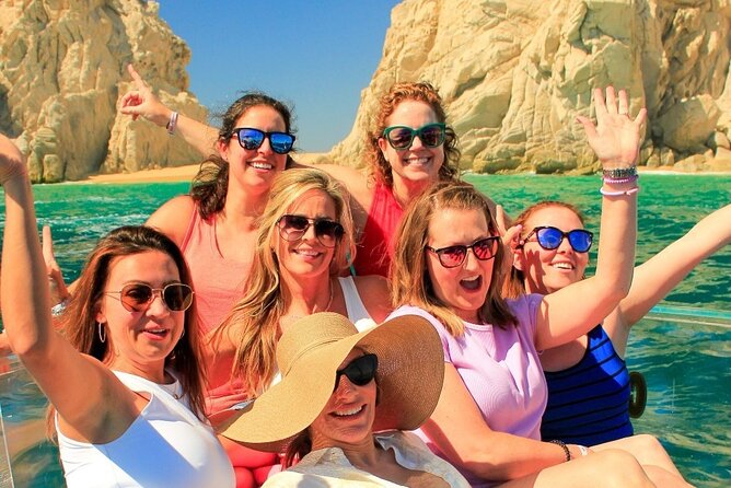Glass-bottom Boat Experience in Los Cabos Bay - English-Speaking Guide and the “Guided, Not Random” Factor