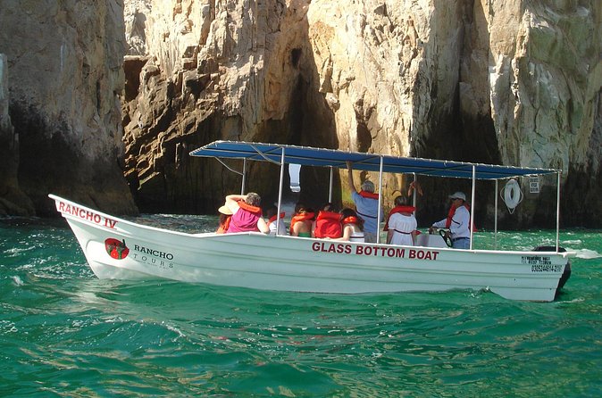 Glass Bottom Boat Ride to the Arch - Guide quality: how narration turns a short trip into a useful one