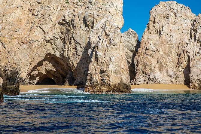 Land’s End Experience – Arch, Beaches & Marine Life - Stop 2 at Pelican Rock: how optional beach drop-offs really work