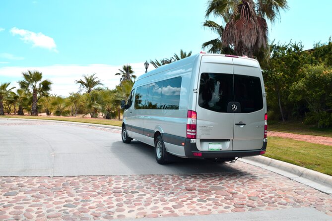 Los Cabos Airport Shuttle Roundtrip Hotels Only - Key takeaways before you land