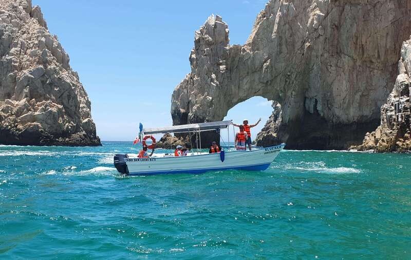 Los Cabos Arch & Lover’s Beach Tour + Snorkeling Tour - Why the Land’s End to Pelican Rock Combo Works