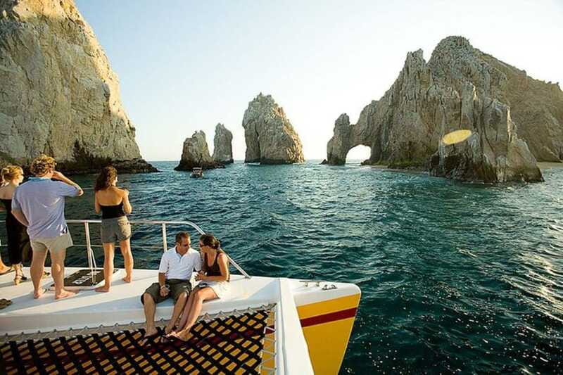 Los Cabos: Jazz & Wine Sunset Catamaran Cruise - Comfort on the Tropicat Catamaran (and What to Bring)