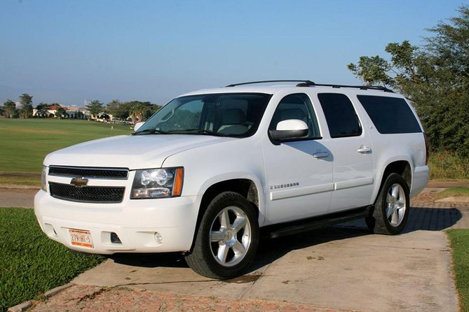 Los Cabos Luxury SUV Round-trip Transportation - The ride itself: comfort in a private vehicle, plus one expectation check