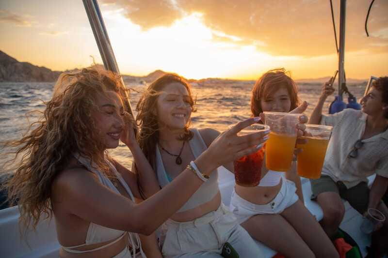 Los Cabos: Sunset Boat Tour to the Arch and Sea Lions - Price and Value: What $40 Buys You in Los Cabos