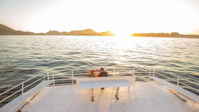 Los Cabos: Sunset Dinner Cruise with Transportation - Key things I’d notice first on this cruise