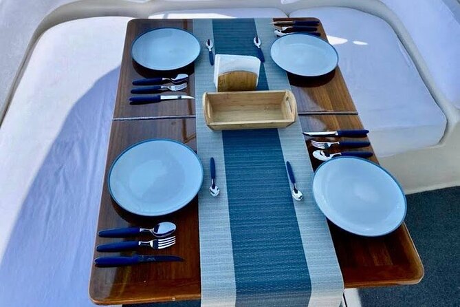 Los Cabos Yacht Adventure - Arch, Snorkel, Lunch, Drinks 1-18ppl - Your anchored swim stop: Chileno Bay or Santa Maria Bay