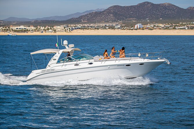 Luxury 42' Yacht Tour in Cabo for Snorkeling and Sunset - From F Dock to El Arco: How the Cruise Builds Anticipation