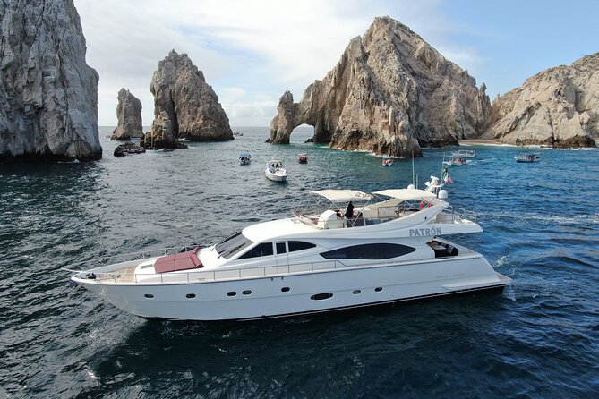 Luxury Yacht Charter in Cabo San Lucas - Ferretti 88ft. - Food and drinks onboard: what’s included and what it adds to the day