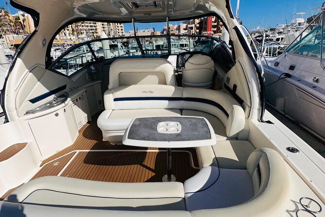 Luxury Yacht Tour in Los Cabos 45FT SeaRay Sundancer - Stop 1: El Arco de Cabo San Lucas and the Best “End of the Earth” Photos
