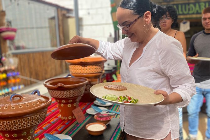 Mexican Brunch + Relaxing massage + Margaritas by alma de mexico - The massage: 30 minutes of upper-body relief (adults only)