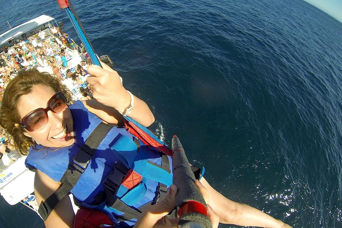Outdoor Adventure: Parasailing in Los Cabos - Price and Extras: Is $79 Worth It?