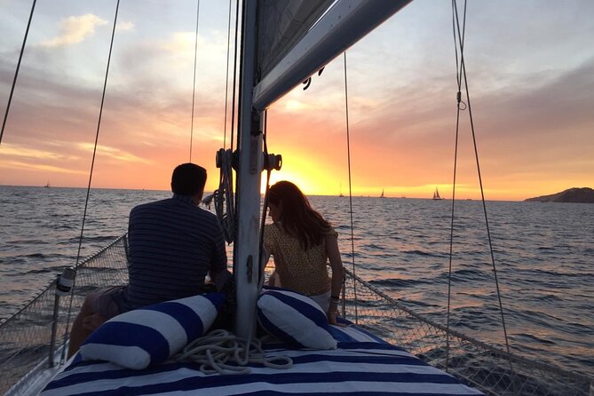 Private Cabo San Lucas Sunset Cruise on 33´ sailboat - Quick hits before you go