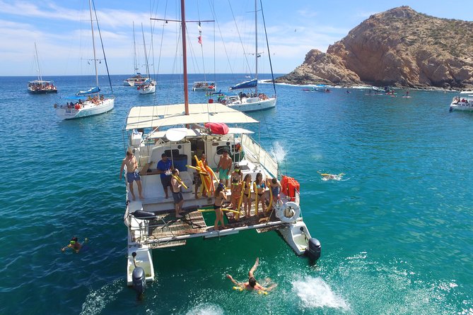 Private Catamaran Snorkeling Cruise in Los Cabos - Lovers Beach and the Arch: Where the Scenery Sets the Mood
