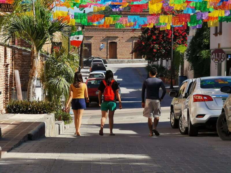 Private experience from Cabo San Lucas to La Paz: (Balandra beach) - What it feels like with a guide who acts like a local friend