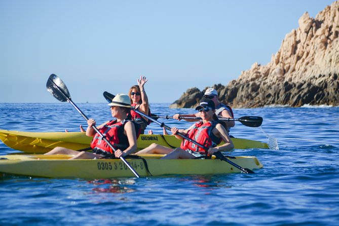 Private Glass bottom Kayak and snorkel at two Bays - Getting to Santa María: the calm start and the short road transfer
